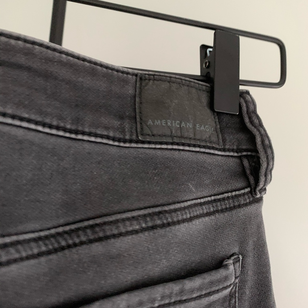 AE next level stretch jeans size 00 - Picture 6 of 8